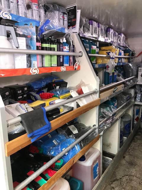 Distributeur d'accessoires de nettoyage dans la Saône-et-Loire