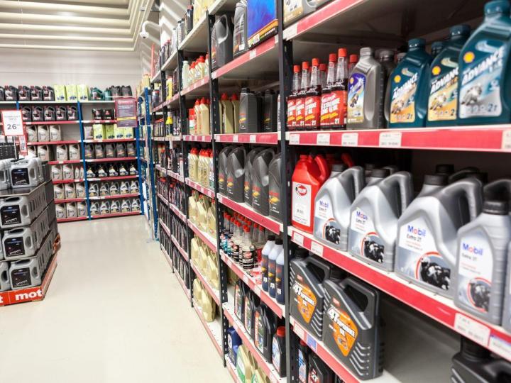 Distributeur de produits de nettoyage, Lons-le-Saunier